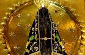 Carmelitas confeccionam manto especial pelos 300 anos para imagem de Nossa Senhora Aparecida