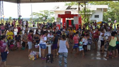 Grupo Guerreiros de Deus do distrito de Porto Camargo, realiza festa para crianças da comunidade