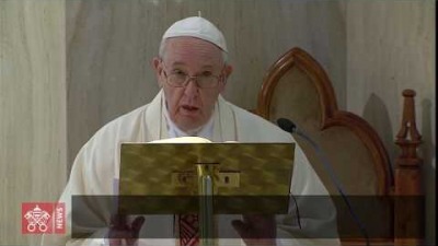 Papa Francisco reza pelos agentes da comunicação
