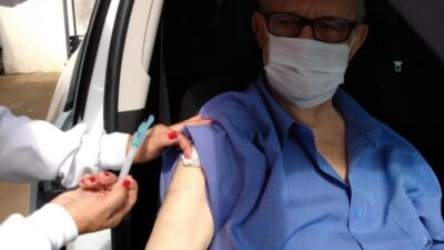 Dom José recebe a segunda dose da vacina contra a COVID-19