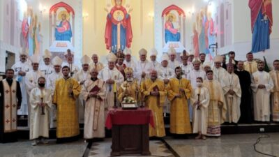 Assembleia dos Bispos do Paraná iniciou com a Missa no Rito Bizantino Ucraniano