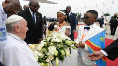 O Papa Francisco chega à República Democrática do Congo