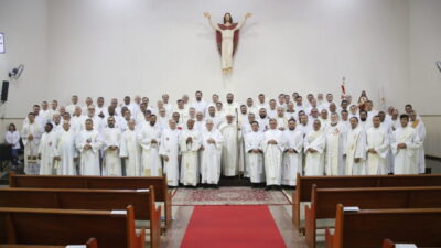 Diocese se reúne para Jornada de Oração pela Santificação dos Sacerdotes
