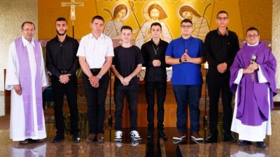 Seis novos seminaristas iniciam no Seminário Propedêutico