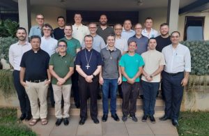 Membros da Coordenação Diocesana da Ação Evangelizadora participam de encontro regional em Toledo