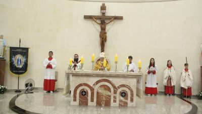 Celebração Solene: Bispo diocesano dedica igreja e altar na Paróquia de Tuneiras do Oeste