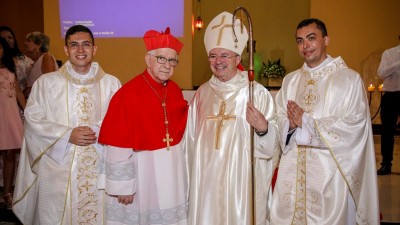 Ordenação sacerdotal dos padres Lucas e Murilo