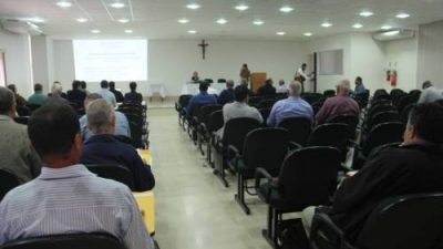 Clero da Diocese de Umuarama terá uma semana de formação com Pe. Carlo Battistoni